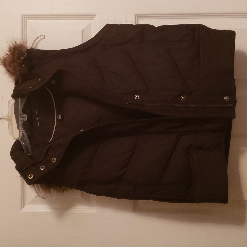 GAP BROWN HOODED DOWN FILLED PUFFER VEST
